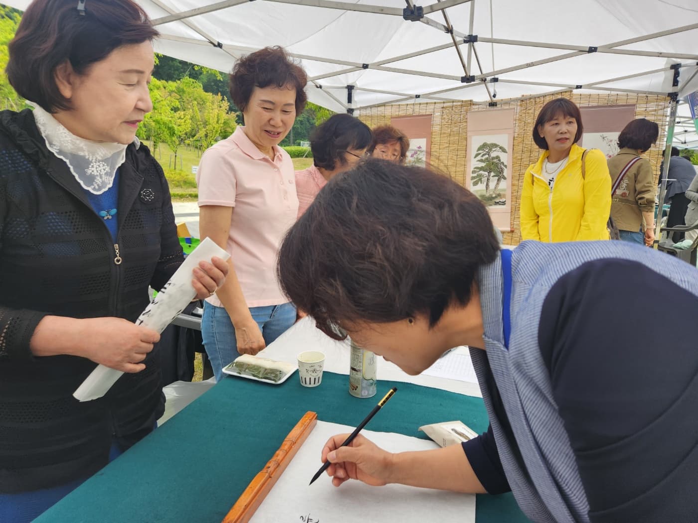 제1회 용화산 걷기축제  제자들과 휘호 - 6