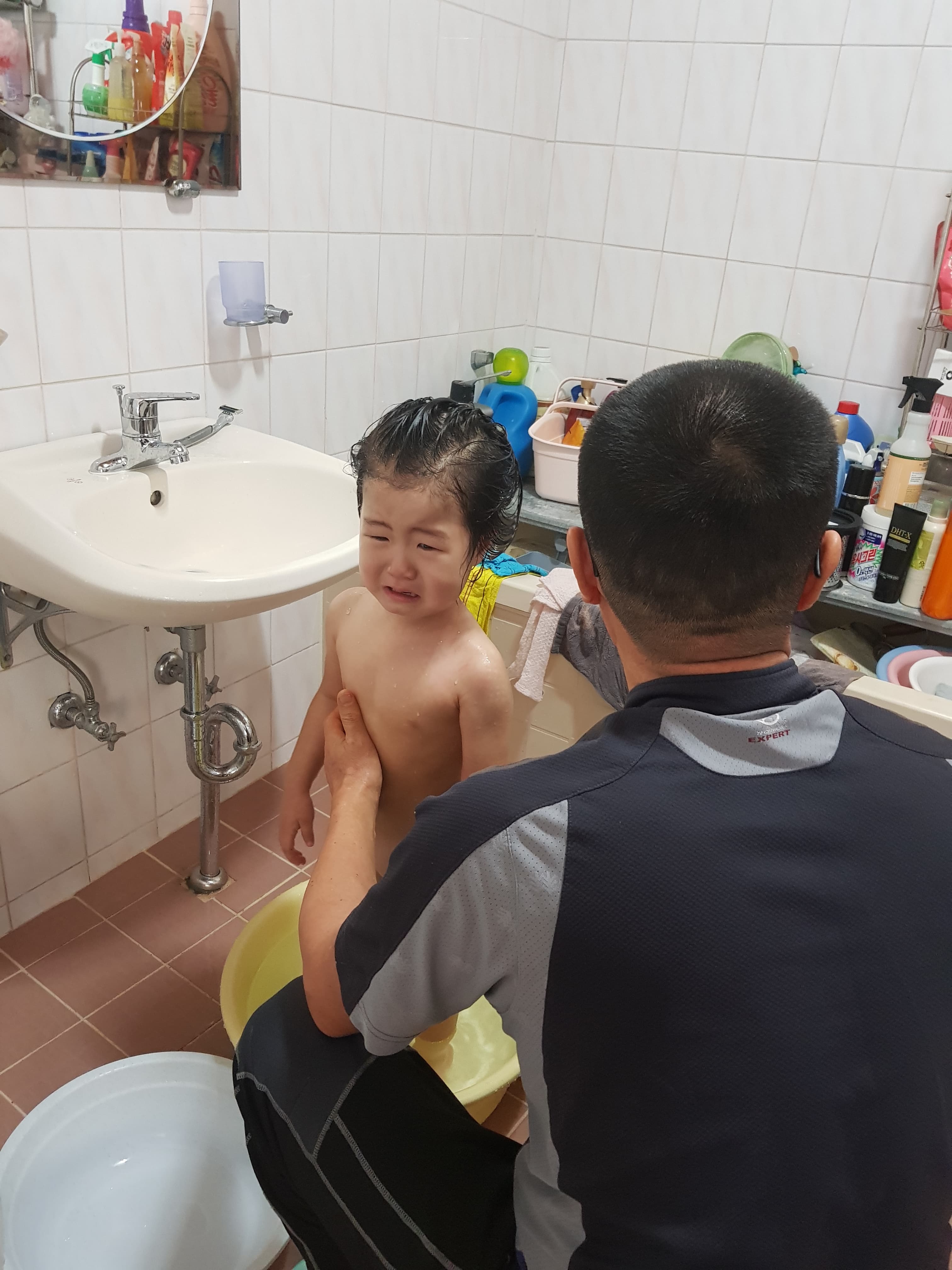 윤서 챙피하지 않아?