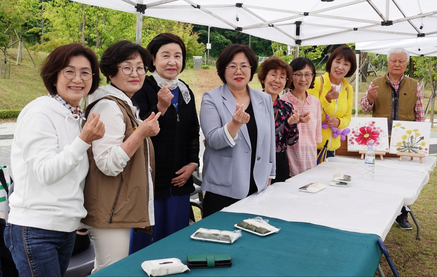 제1회 용화산 걷기축제  제자들과 휘호